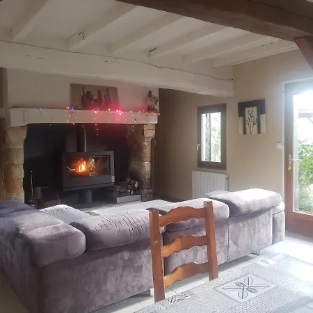 Prázdninový dům Les 2 Chaumieres Avec Piscine Epinay