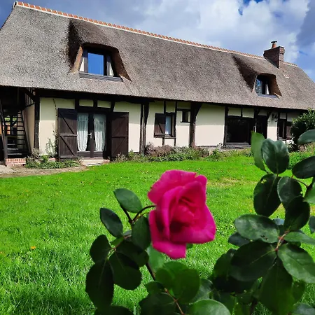 Prázdninový dům Les 2 Chaumieres Avec Piscine Epinay